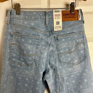 Signature Levi Strauss x Canadiana Straight Leg Jeans Bandana Fade NWT Size 4